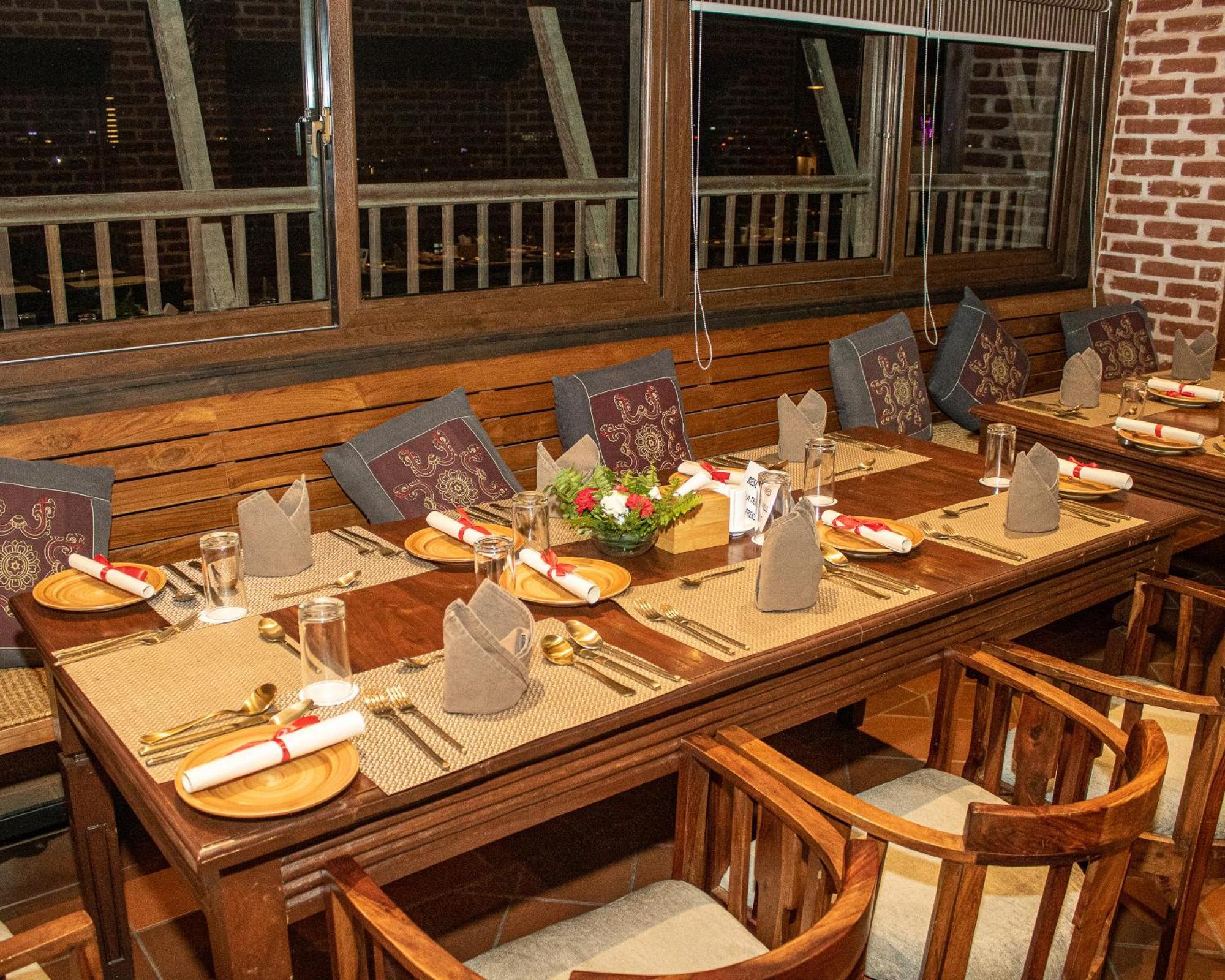 Basera Boutique Hotel Katmandu Zewnętrze zdjęcie A restaurant in India